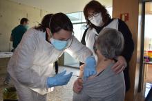 Vacunació contra la Covid-19 a persones usuàries de llar residència La Maçana