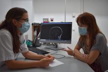 La doctora Berta Alemany a la consulta de Neurologia de l'Hospital Santa Caterina