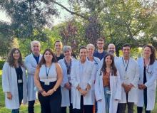 Equip de l'estudi als jardins del Parc Hospitalari Martí i Julià