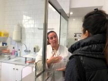 Pacient del CAS durant una visita al centre de Girona