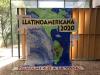 Mural de l'Agenda Llatinoamericana 2020 al vestíbul de l'Hospital Santa Caterina