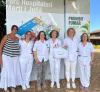 Membres de la Comissió Parc Lliure de Fum amb el diploma acreditatiu